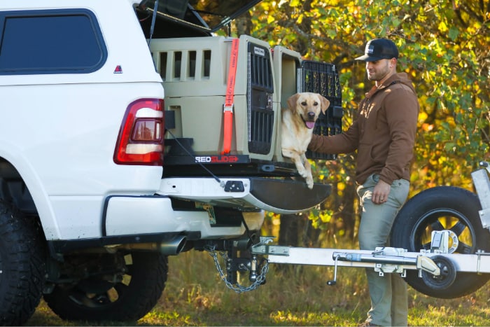 LEER Truck Cap withBEDSLIDE